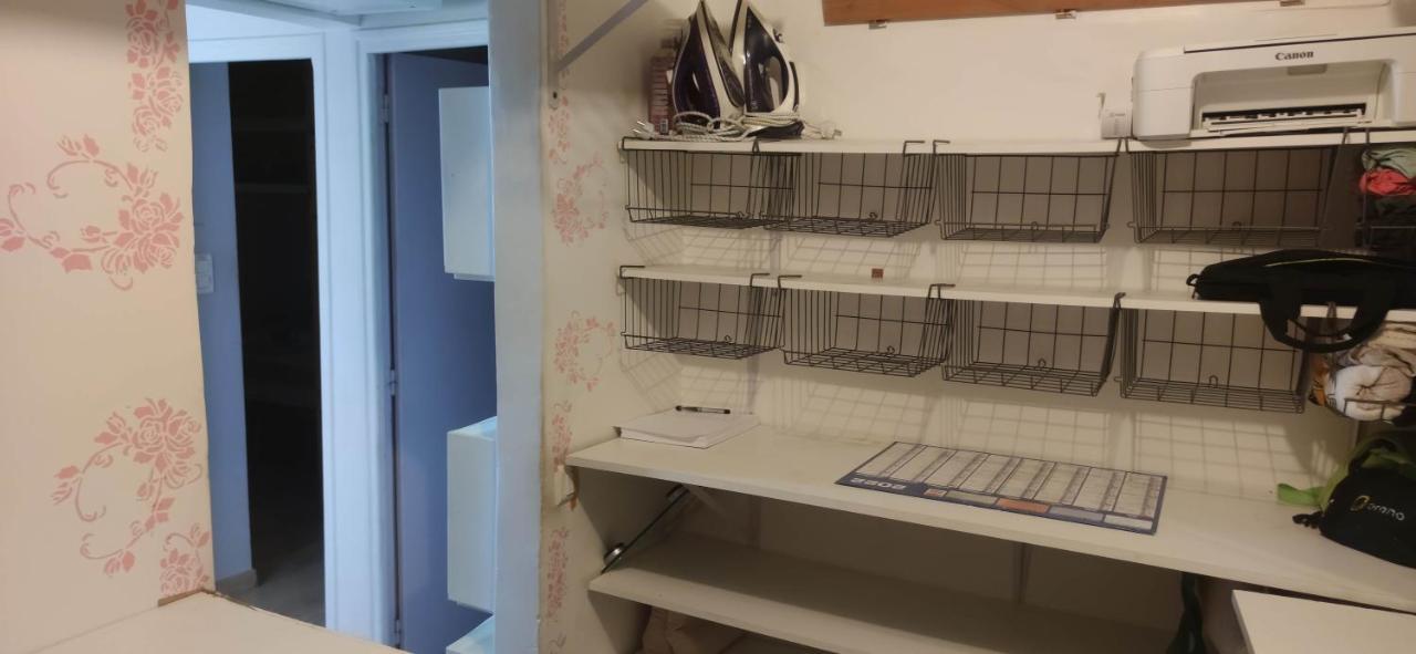 Logement Entier A 15 Mn D'Avignon, 10Mn D'Orange Deux Chambres Roquemaure (Gard) Exterior foto