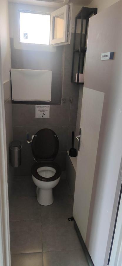 Logement Entier A 15 Mn D'Avignon, 10Mn D'Orange Deux Chambres Roquemaure (Gard) Exterior foto